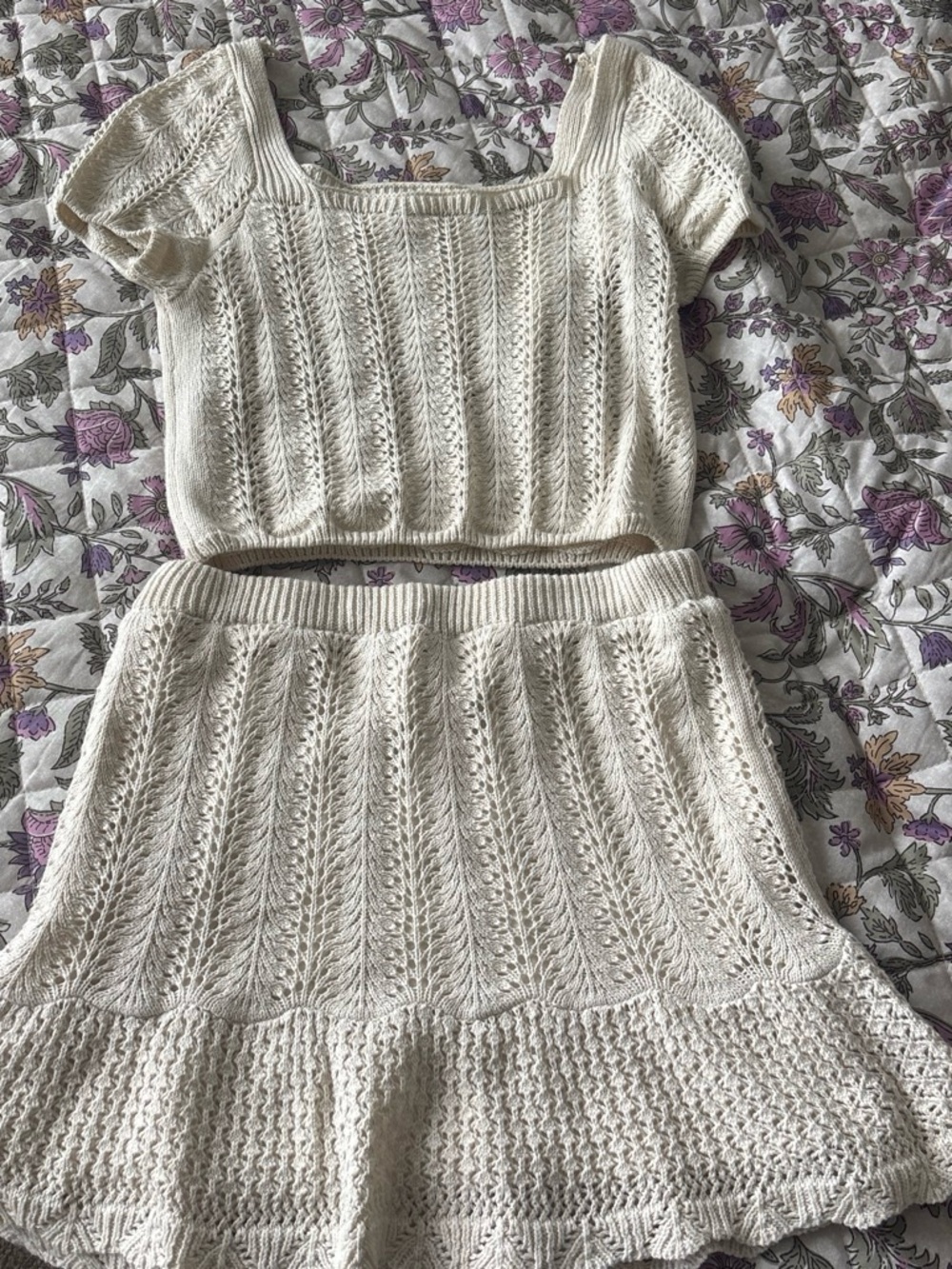 Cream Knit Two-Piece Crop Top & Skirt Set Freshman 1996 size XS like new
